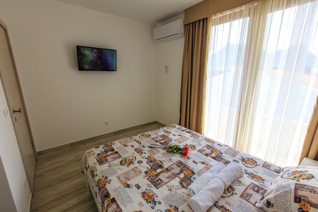 Apartments Matkovic Lux Sutomore Luaran gambar